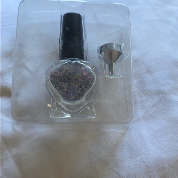 Claire’s Multi-Colored Decorative Nail Rhinestones - Picture 3 of 8